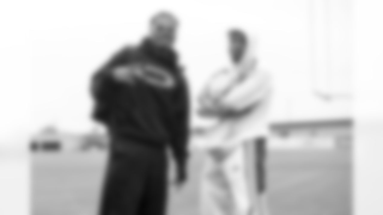 S Derwin James Jr. (3) and LB Daiyan Henley (0)