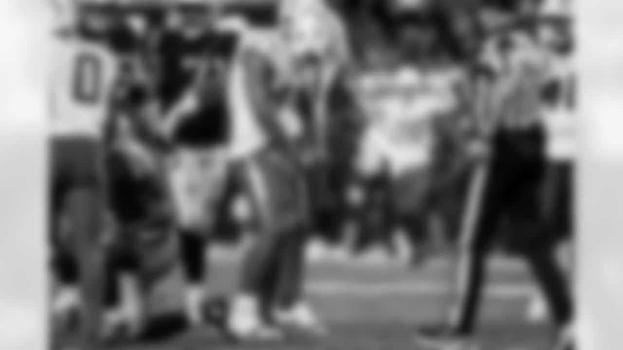 Take a look back at the best photos of Tuli Tuipulotu's 2025 campaign.