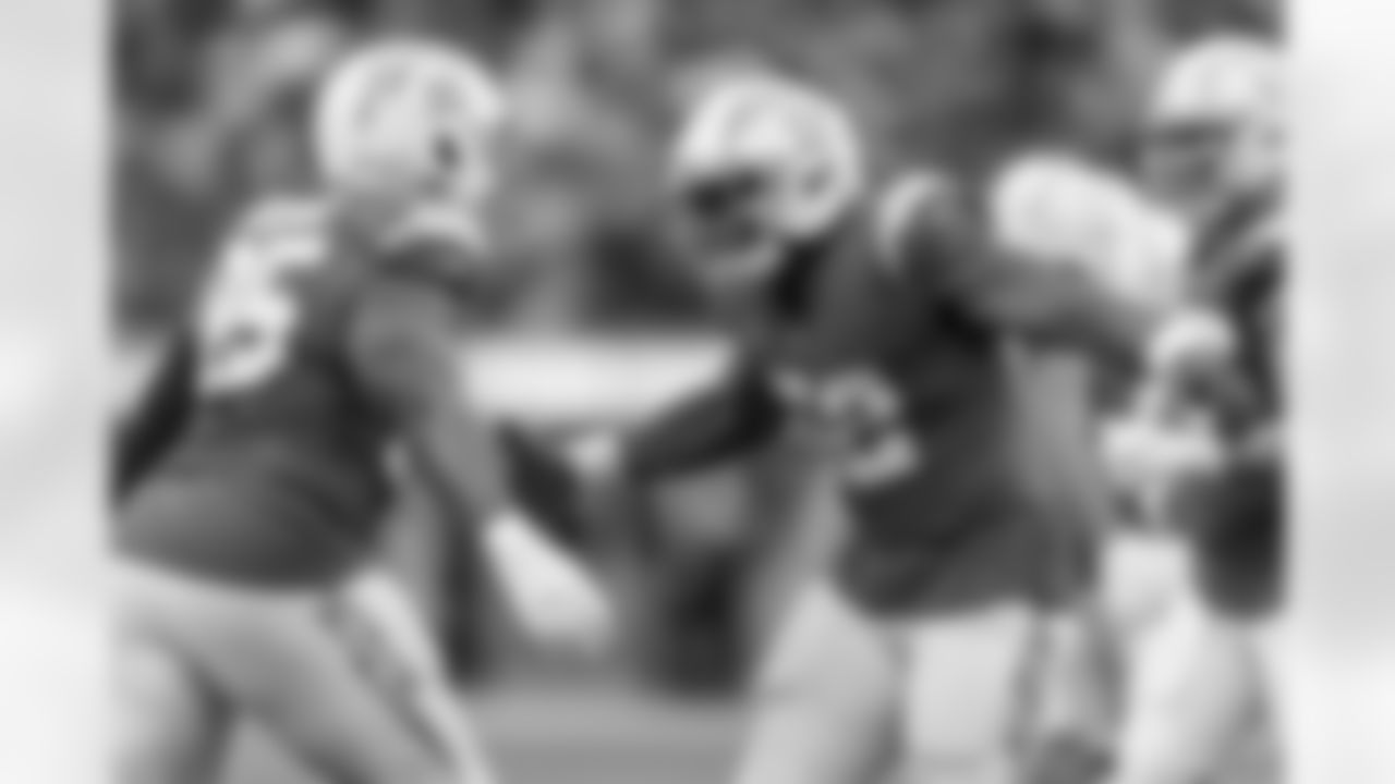 The Los Angeles Chargers play the Las Vegas Raiders on Sunday, October 1, 2023 at SoFi Stadium in Inglewood, CA.
[FINAL SCORE: LAC 24 - LV 17]