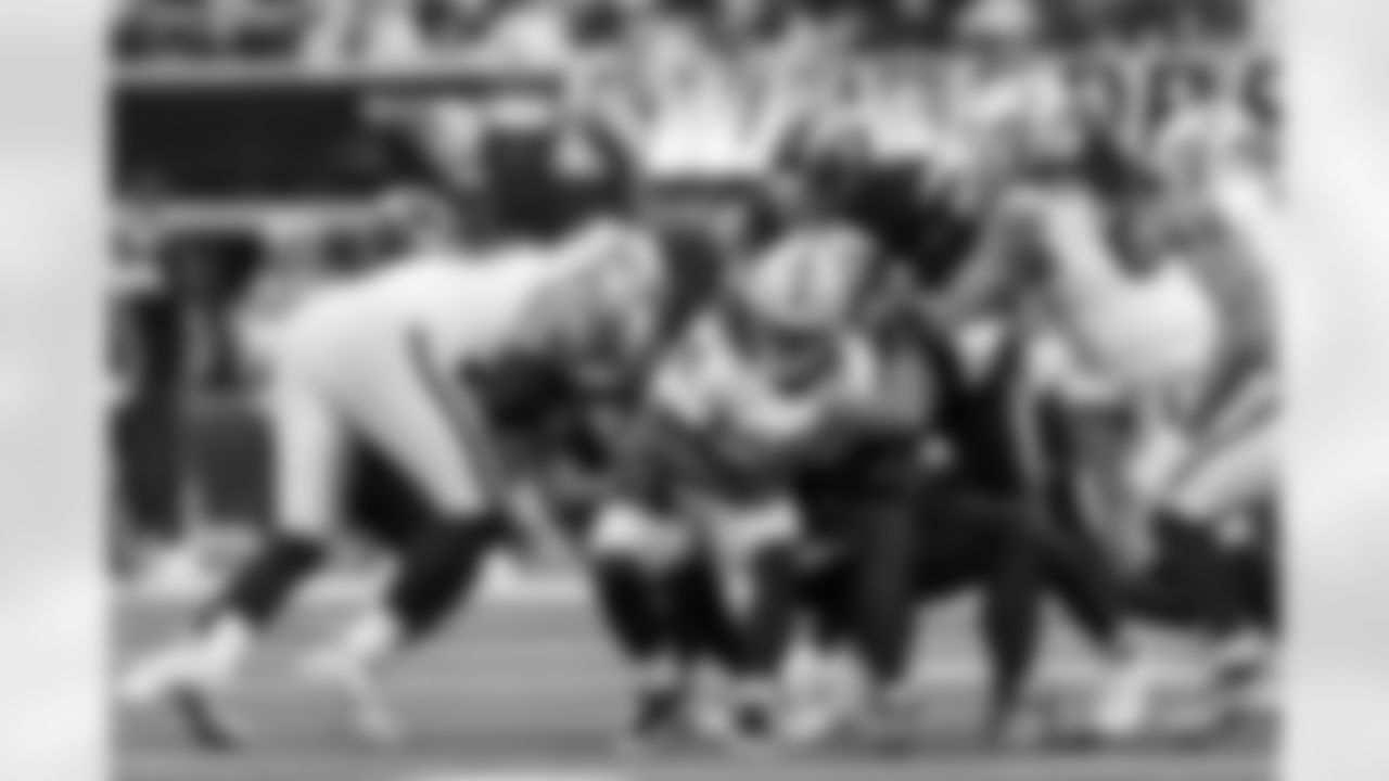 OLB Tuli Tuipulotu (45)