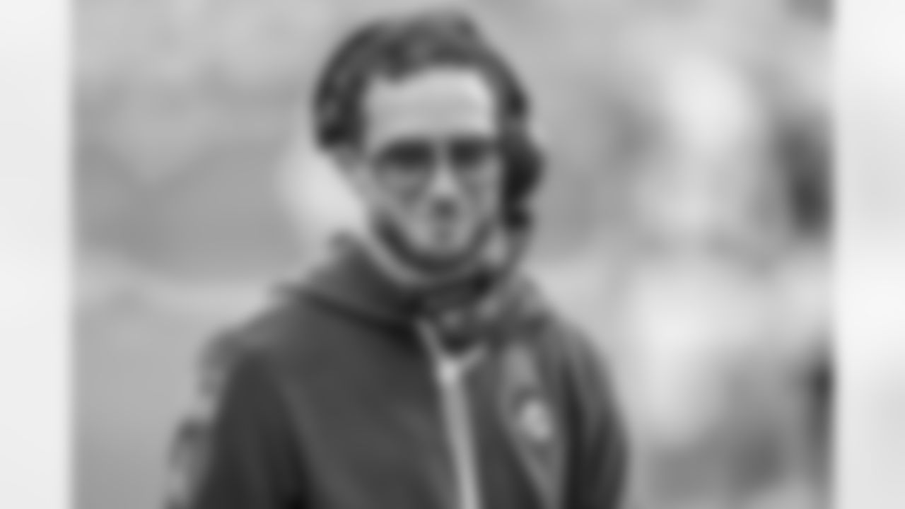 The Chargers have named Mike McDaniel as offensive coordinator.