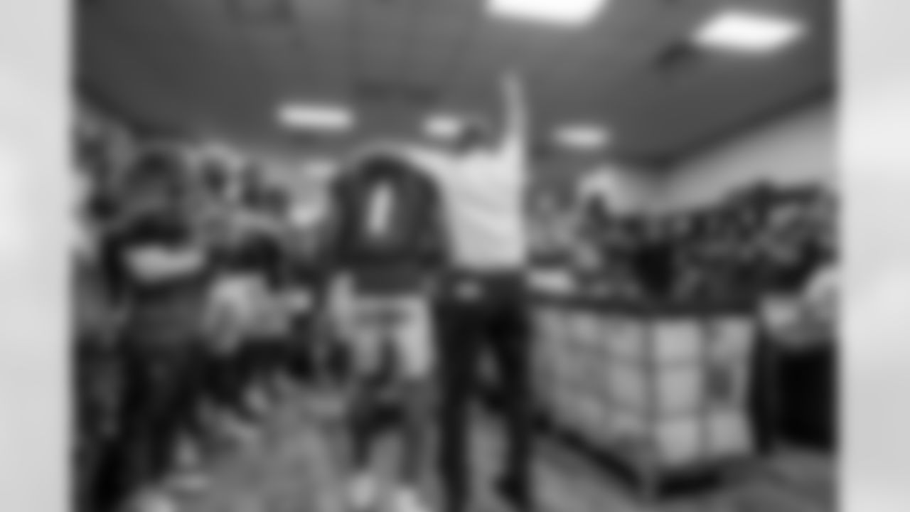 The Los Angeles Chargers play the Carolina Panthers on Sunday, September 15, 2024 at Bank of America Stadium in Charlotte, NC.
[FINAL SCORE: LAC 26 - CAR 3]