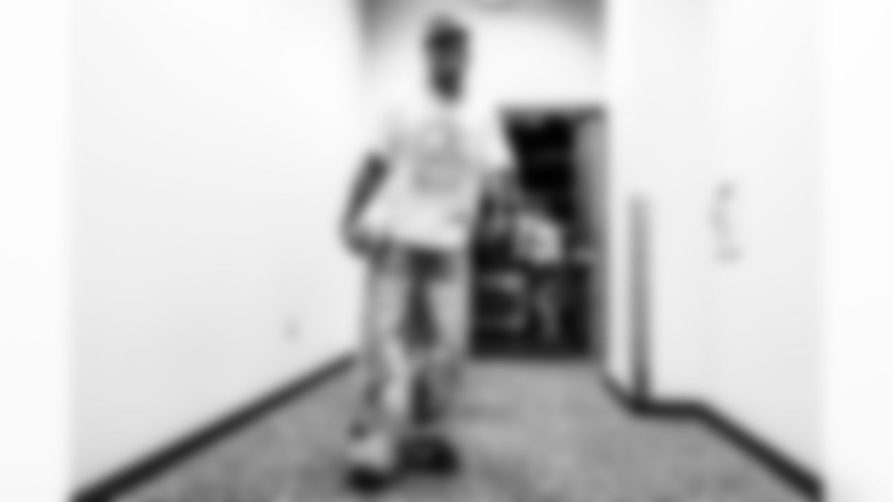 Take a look back at the Chargers Week 16 matchup with the Cowboys in monochrome.