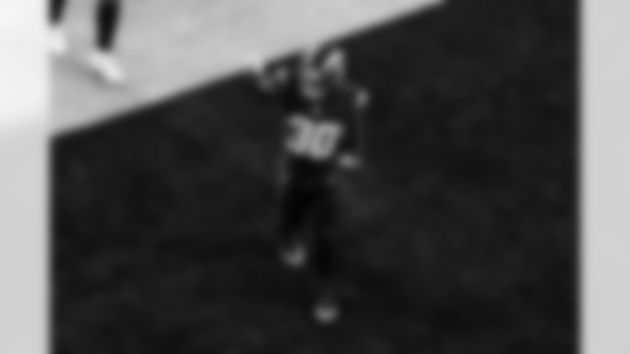 RB Kimani Vidal (30)