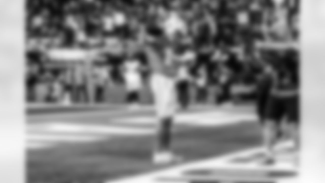 Take a look back at the Chargers Week 10 matchup with the Steelers in monochrome.