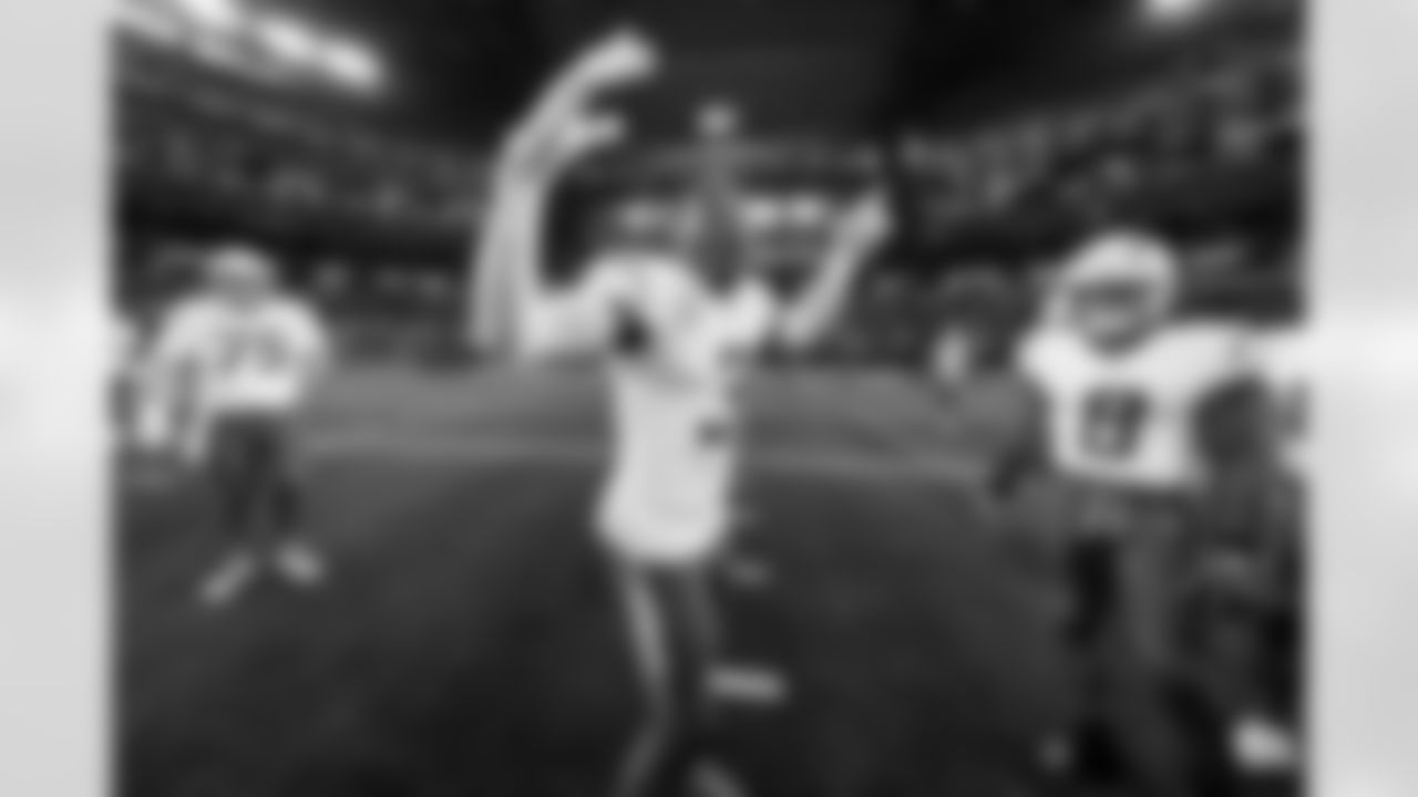 Check out the best shots from the Chargers Week 16 matchup against the Cowboys!