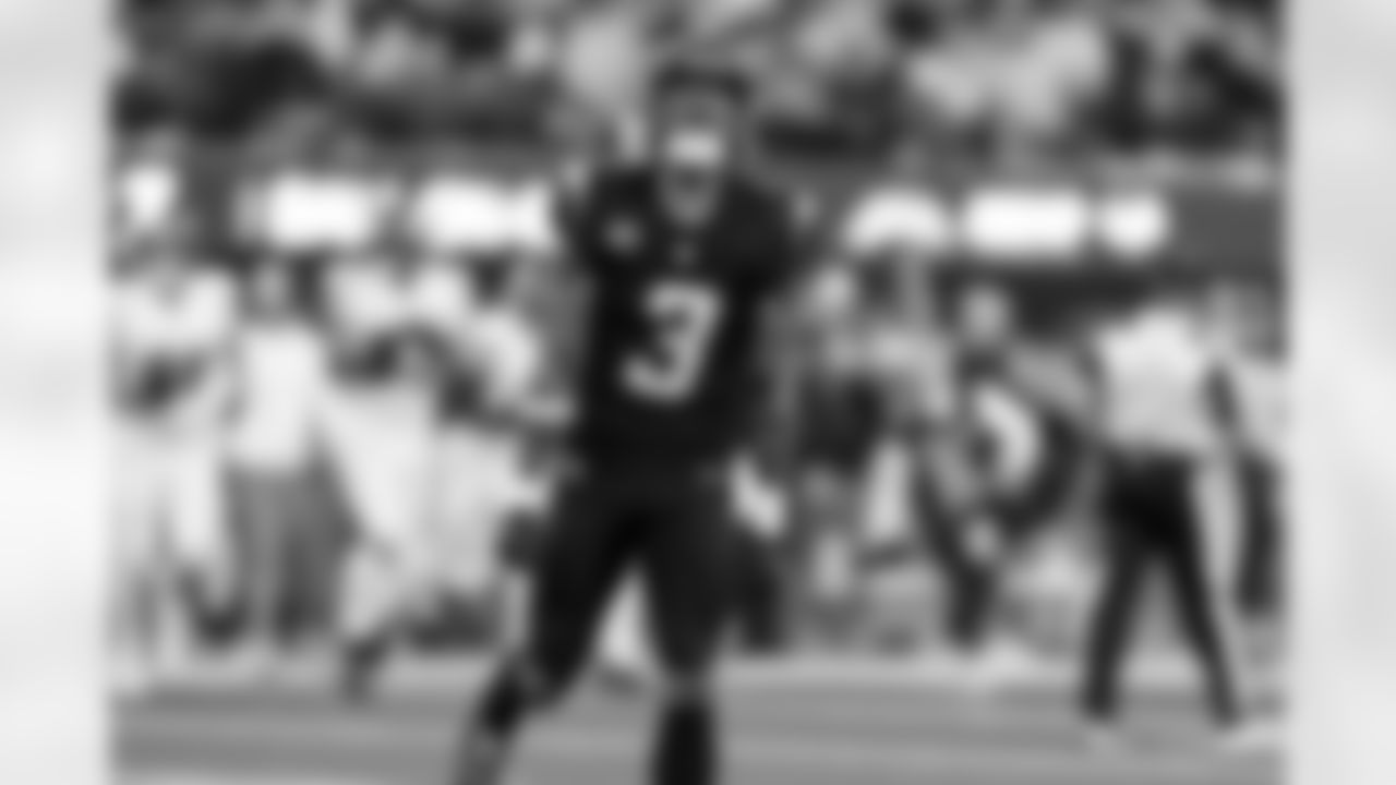 S Derwin James Jr. (3)