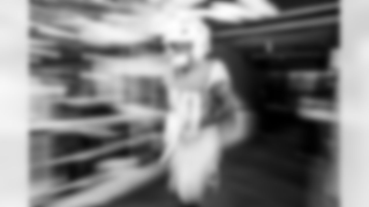 RB Kimani Vidal (30)