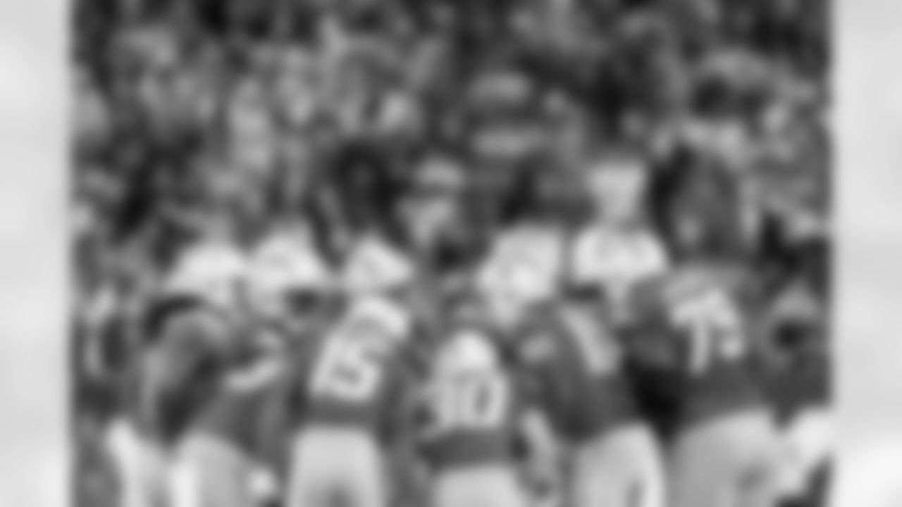 The Los Angeles Chargers play the New York Jets on Monday, November 6, 2023 at MetLife Stadium in East Rutherford, NJ.
[FINAL SCORE: LAC 27 - NYJ 6]