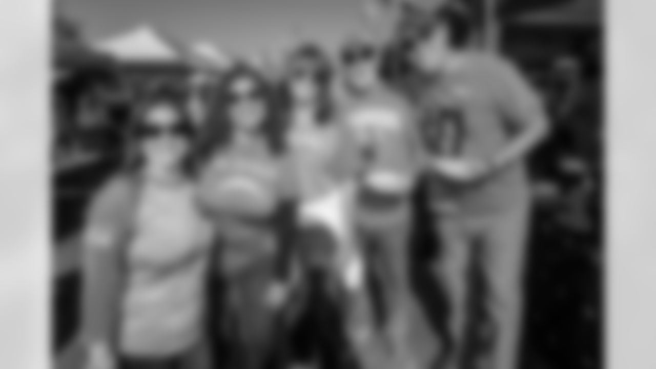 The Los Angeles Chargers play the Tennessee Titans on Sunday, November 10, 2024 at SoFi Stadium in Inglewood, CA.
[FINAL SCORE: LAC 27 - TEN 17]