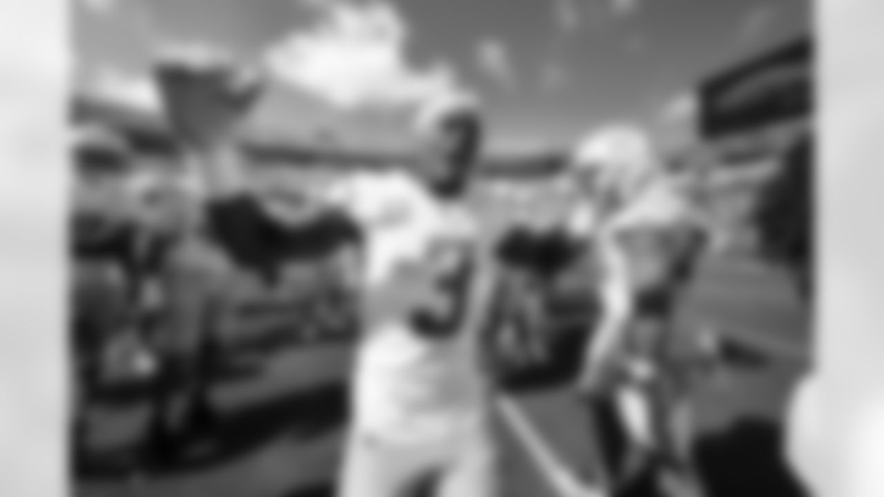 S Derwin James Jr. (3)