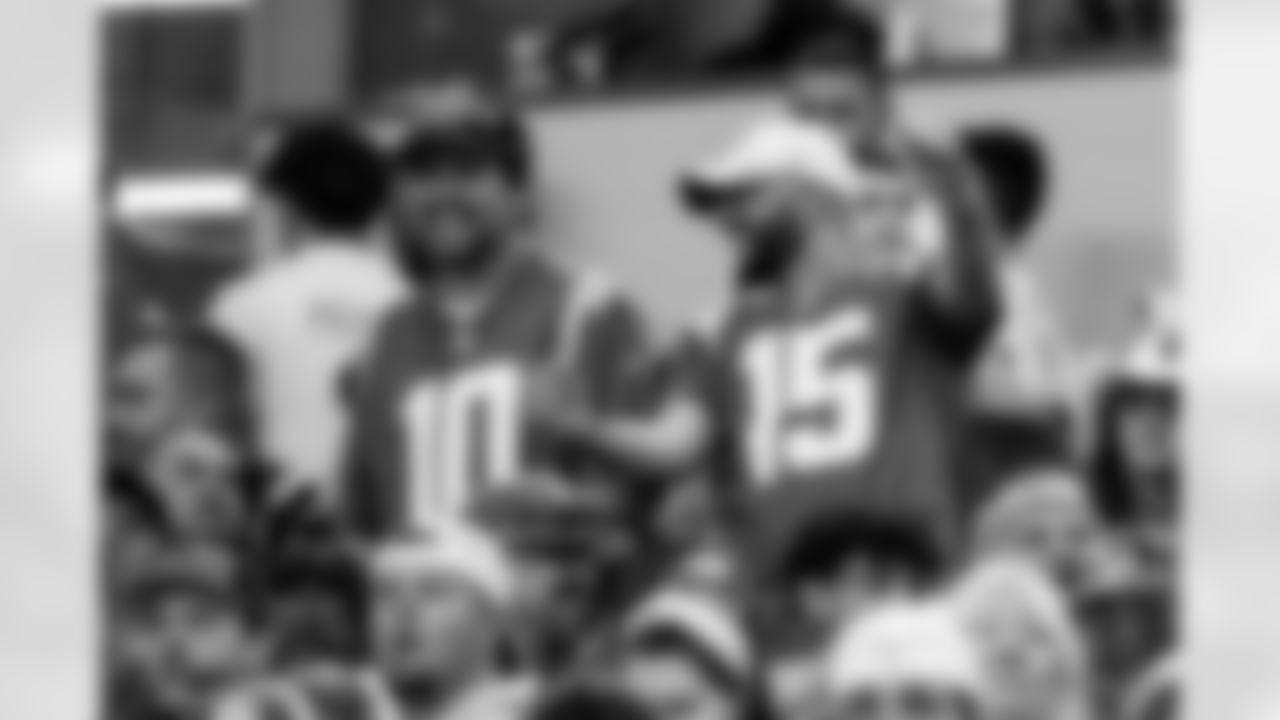 Check out the best shots from the Chargers Week 16 matchup against the Cowboys!