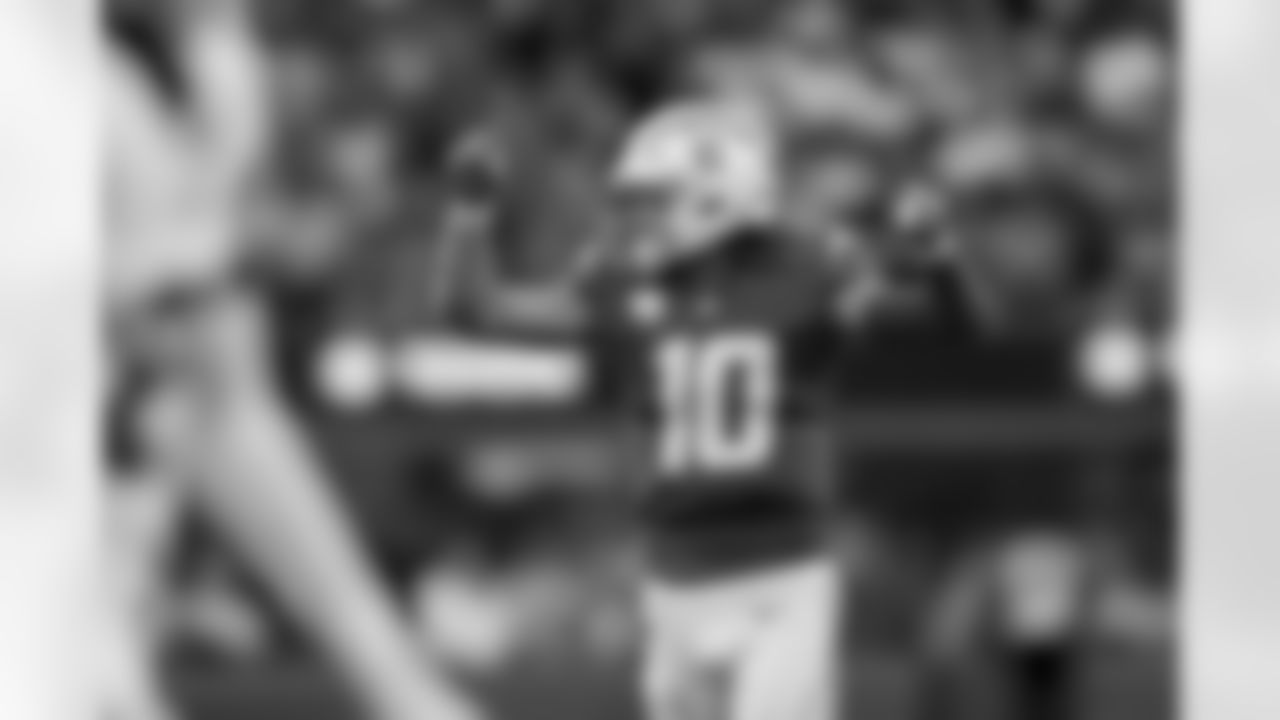 The Los Angeles Chargers play the Detroit Lions on Sunday, November 12, 2023 at SoFi Stadium in Inglewood, CA.
[FINAL SCORE: DET 41 - LAC 38]