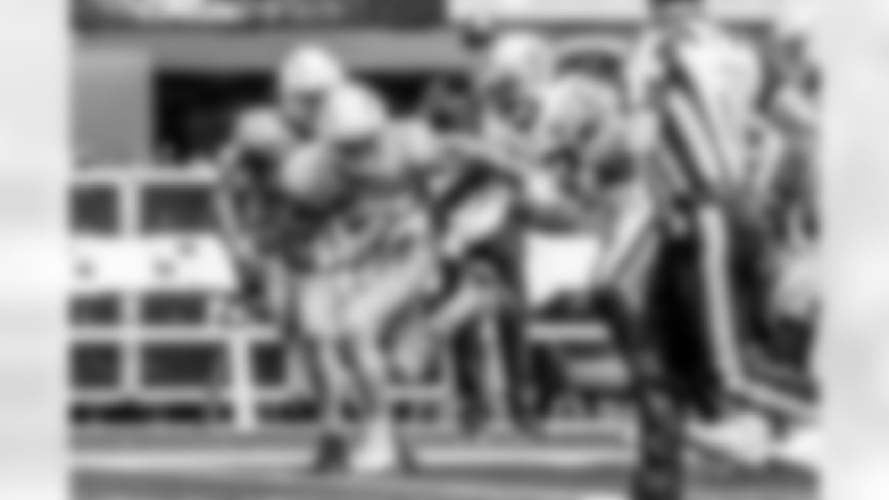 The Los Angeles Chargers play the Las Vegas Raiders on Sunday, September 8, 2024 at SoFi Stadium in Inglewood, CA.
[FINAL SCORE: LAC 22 - LV 10]