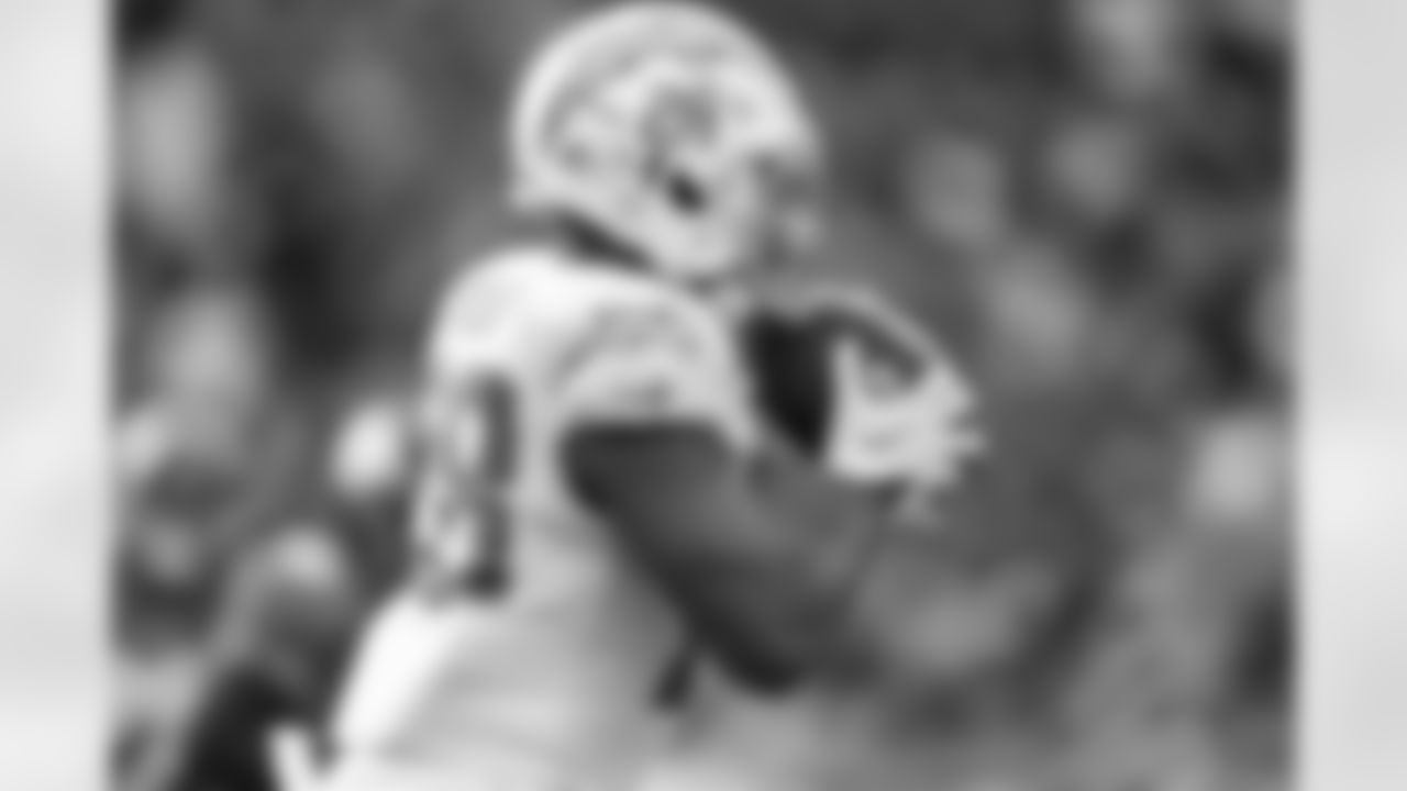 The Los Angeles Chargers play the Denver Broncos on Sunday, December 31, 2023 at Empower Field at Mile High in Denver, CO.
[FINAL SCORE: DEN 16 - LAC 9]