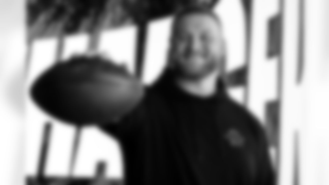 The Los Angeles Chargers sign Tyler Biadasz on Friday, March 6, 2026 at The Bolt in El Segundo, CA.