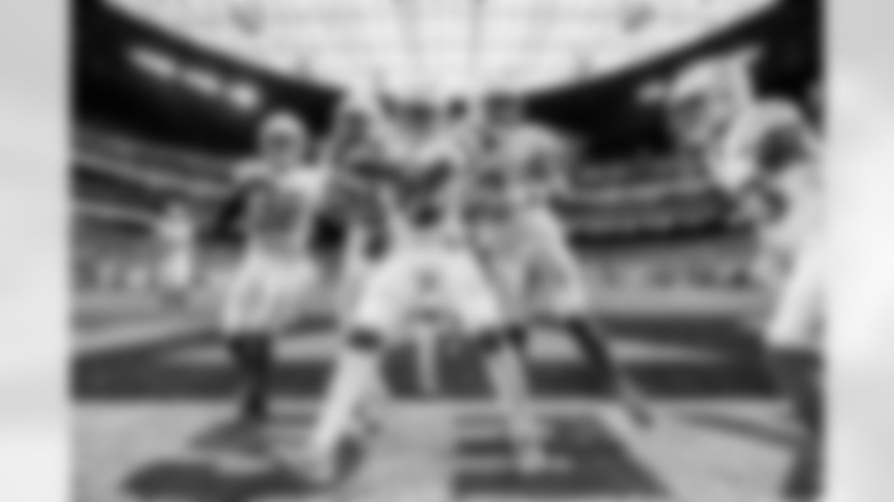 The Los Angeles Chargers play the Las Vegas Raiders on Sunday, January 5, 2025 at Allegiant Stadium in Las Vegas, NV.
[FINAL SCORE: LAC 34 - LV 20]