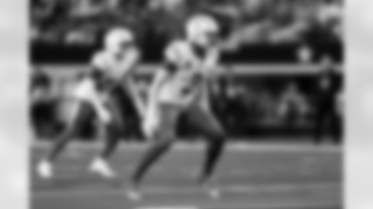 S Derwin James Jr. (3)