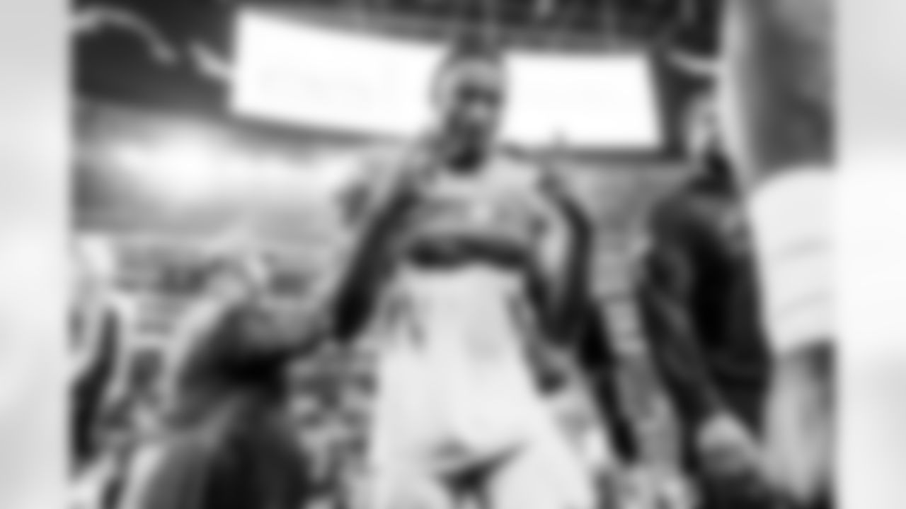 Take a look back at the Chargers Week 10 matchup with the Steelers in monochrome.