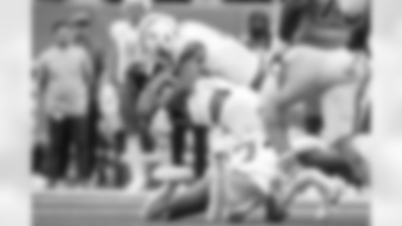 LB Daiyan Henley (0)