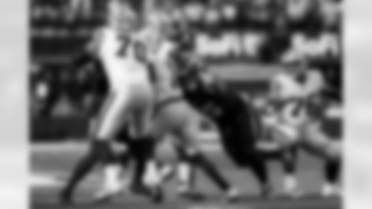 Take a look back at the best photos of Tuli Tuipulotu's 2025 campaign.