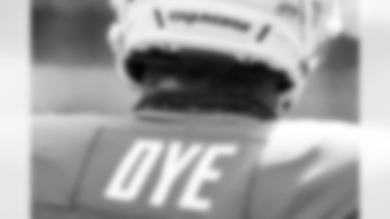 LB Troy Dye (43)
