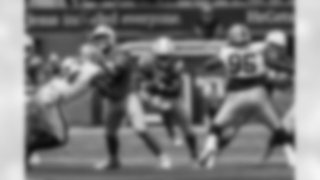 The Los Angeles Chargers play the Las Vegas Raiders on Sunday, September 8, 2024 at SoFi Stadium in Inglewood, CA.
[FINAL SCORE: LAC 22 - LV 10]