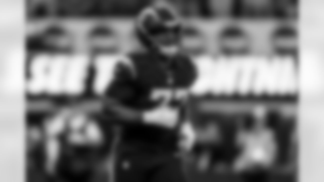 Take a look at the best photos of Chargers 2026 free agent Zion Johnson