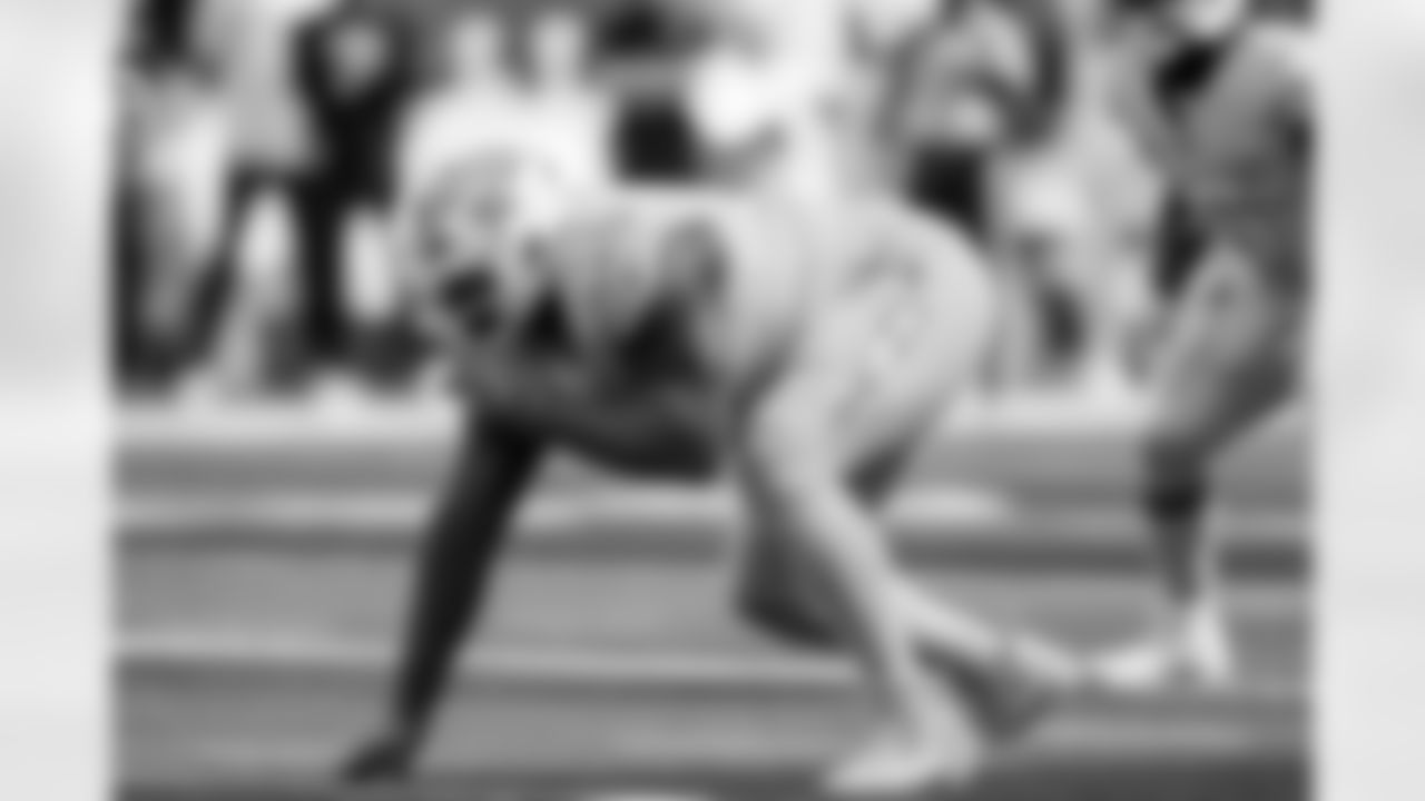 The Los Angeles Chargers agreed to terms on a multi-year contract extension with defensive lineman Teair Tart