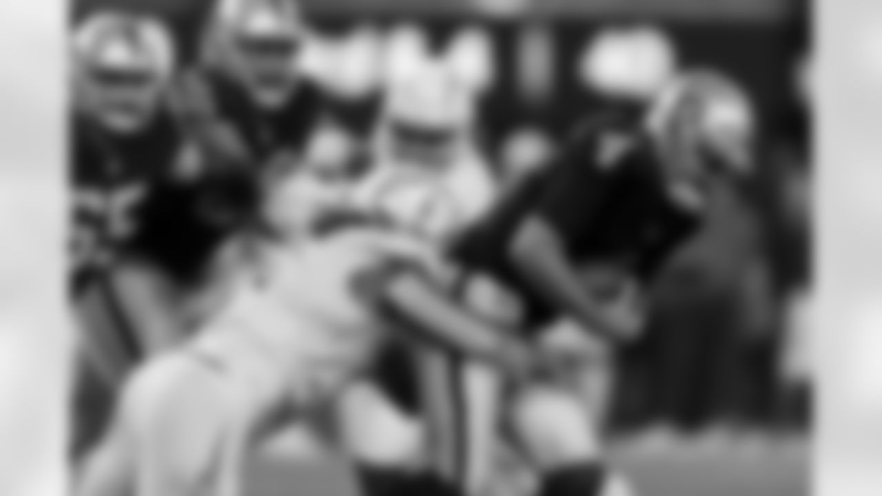 The Los Angeles Chargers play the Las Vegas Raiders on Thursday, December 14, 2023 at Allegiant Stadium in Las Vegas, NV.
[FINAL SCORE: LV 63 - LAC 21]