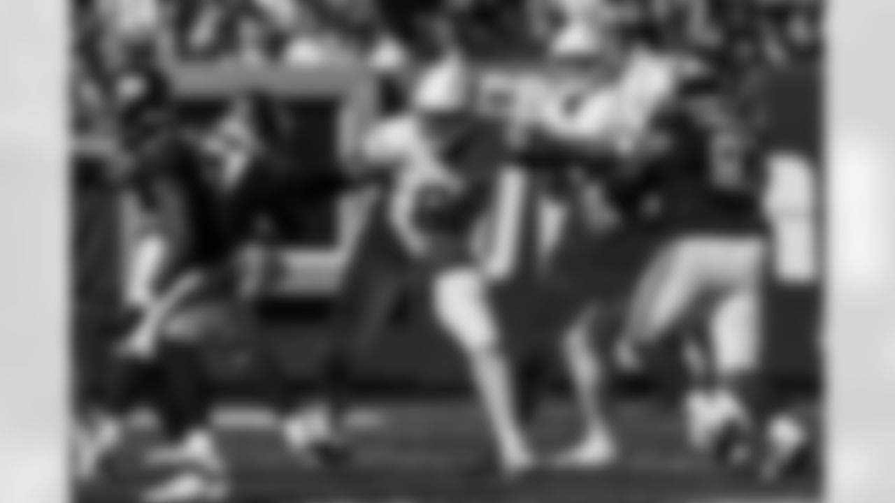 Take a look at the best photos of Chargers 2026 free agent Jamaree Salyer