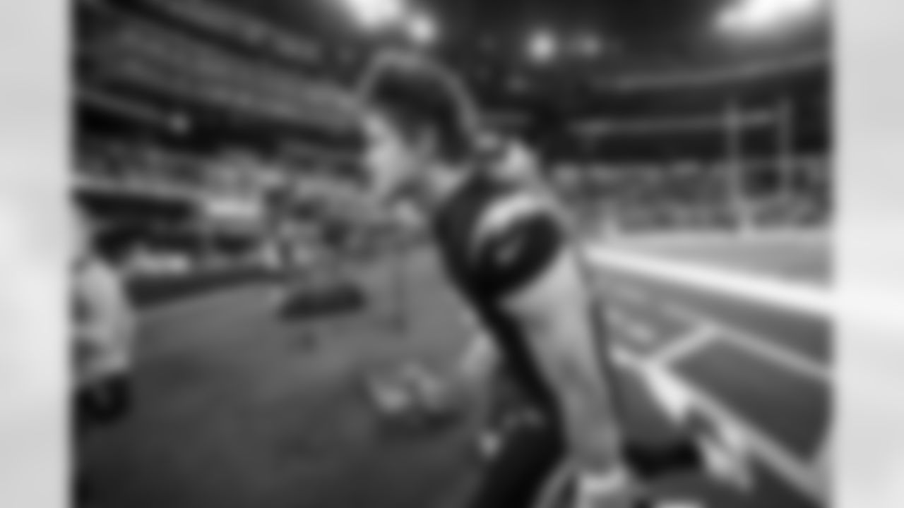 QB Justin Herbert (10)