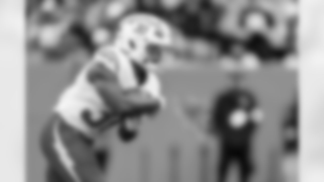 Take a look at the best photos of Chargers 2026 free agent Kimani Vidal