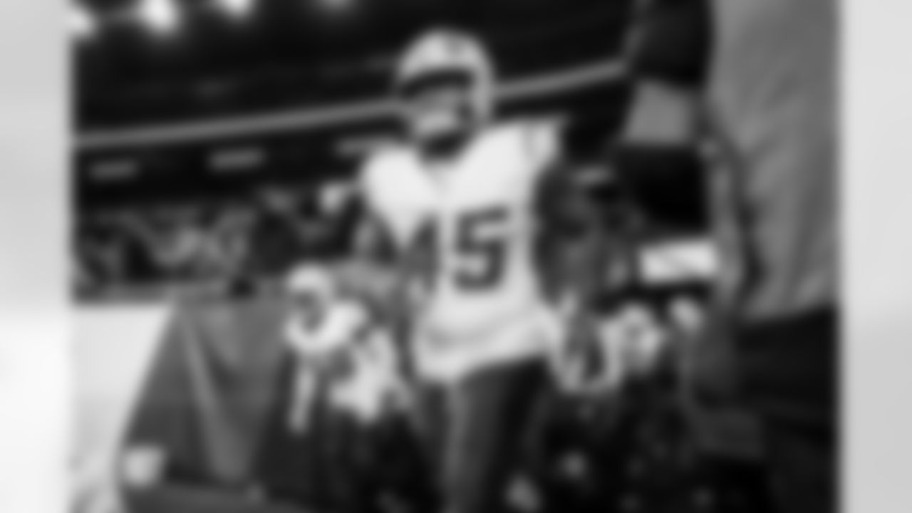 OLB Tuli Tuipulotu (45)