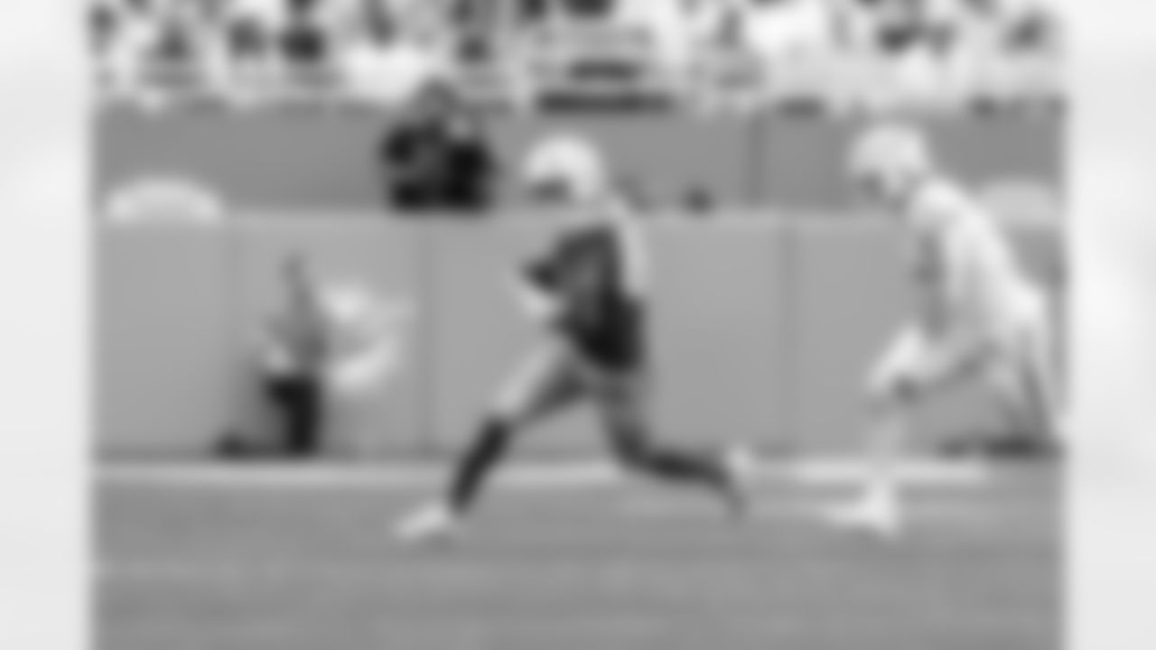 TE Oronde Gadsden (86)