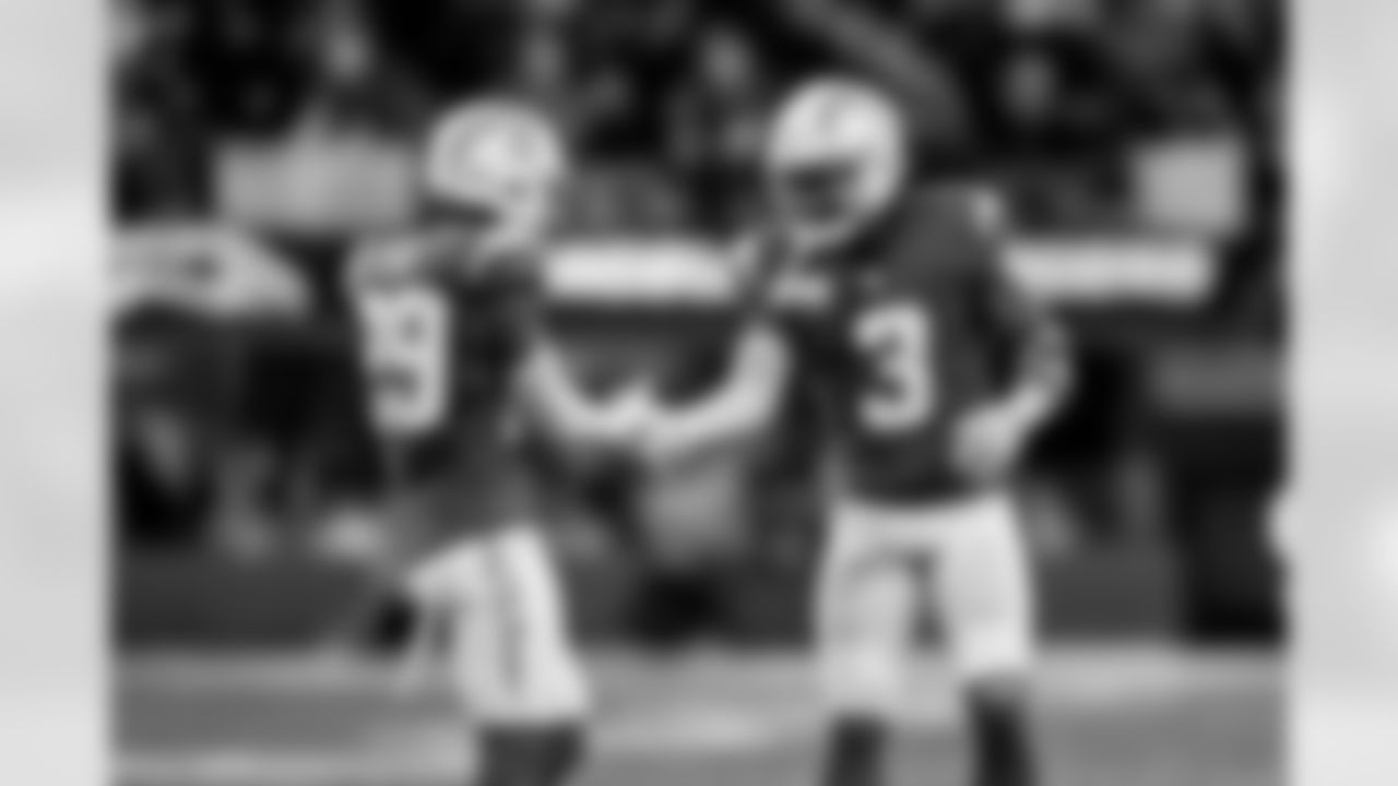 The Los Angeles Chargers play the Cincinnati Bengals on Sunday, November 17, 2024 at SoFi Stadium in Inglewood, CA.
[FINAL SCORE: LAC 34 - CIN 27]