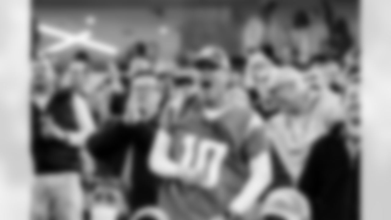 The Los Angeles Chargers play the Cincinnati Bengals on Sunday, November 17, 2024 at SoFi Stadium in Inglewood, CA.
[FINAL SCORE: LAC 34 - CIN 27]