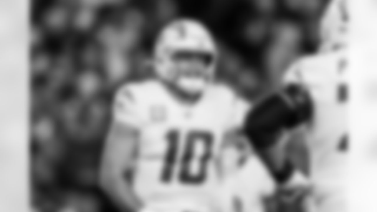 Take a look back at the best photos of Justin Herbert's 2025 campaign.