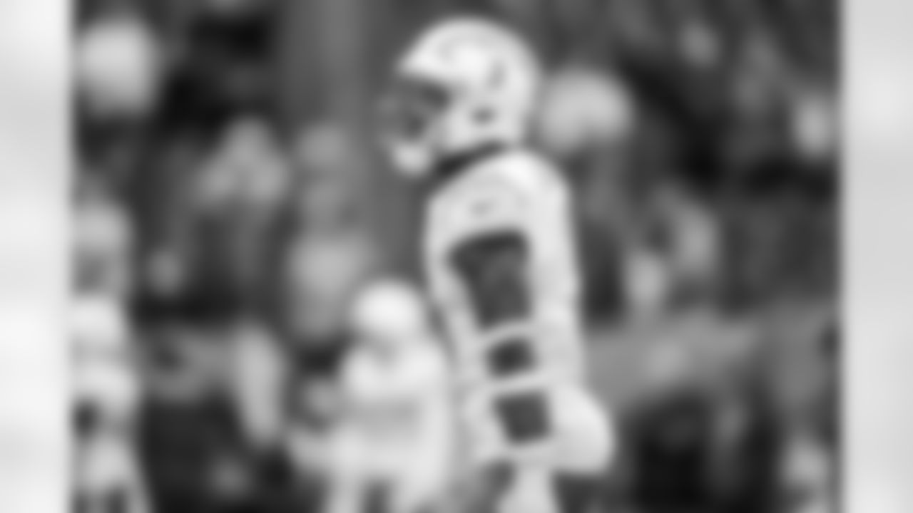 S Derwin James Jr. (3)