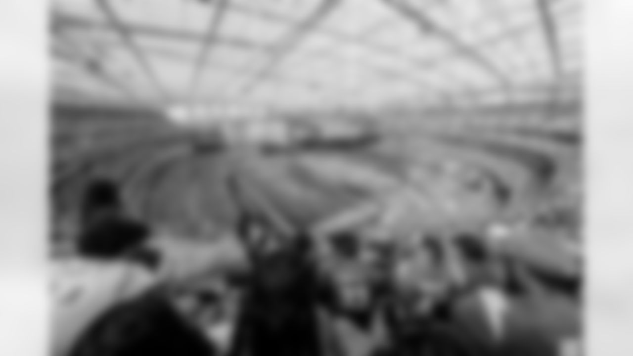 The Los Angeles Chargers play the Washington Commanders on Sunday, October 5, 2025 at SoFi Stadium in Inglewood, CA.
[FINAL SCORE: WAS 27 - LAC 10]