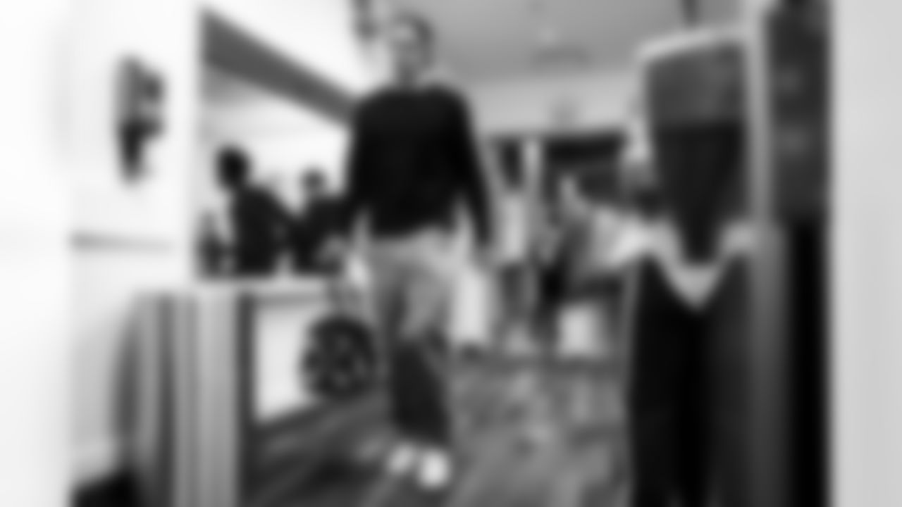 QB Justin Herbert (10)