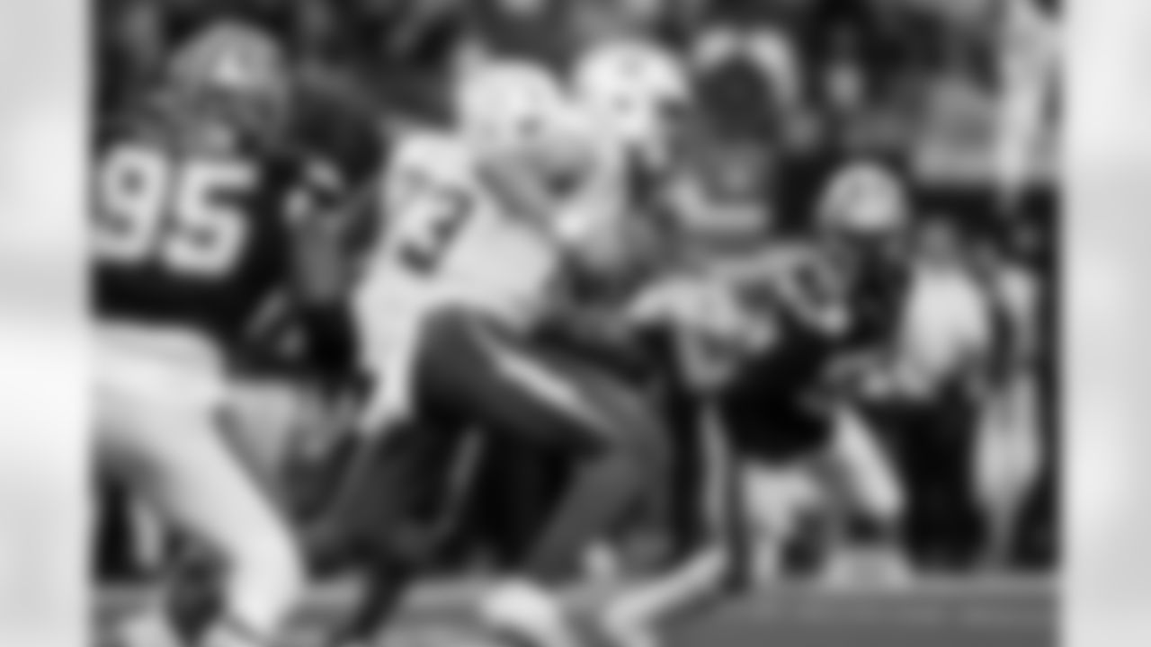 QB Justin Herbert (10)