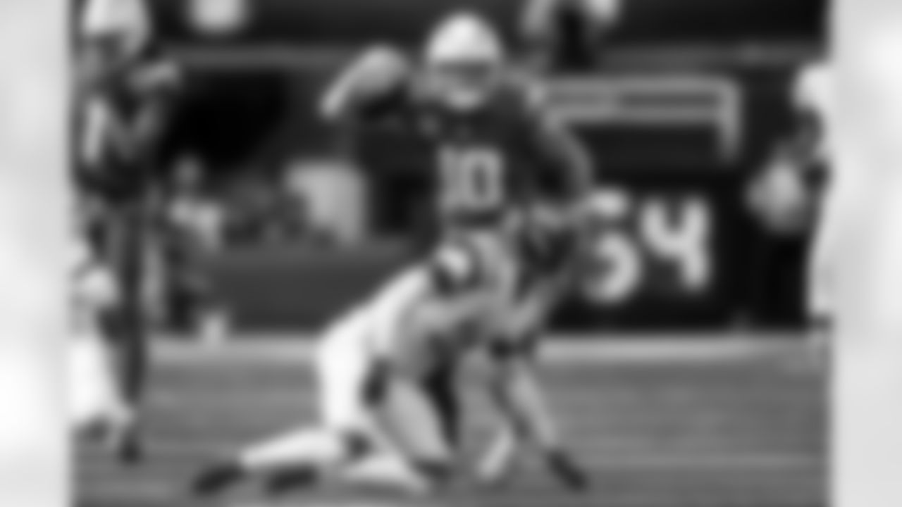 Check out the best shots from the Chargers Week 5 matchup against the Commanders!