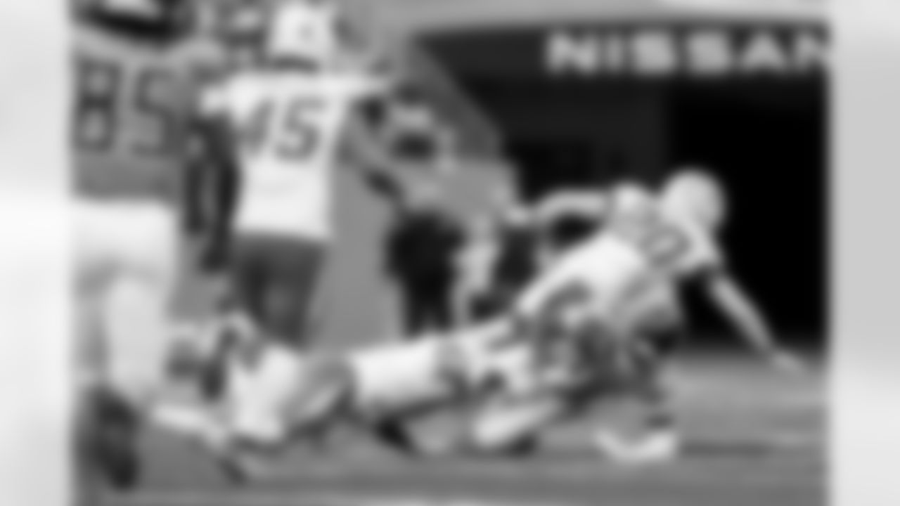 Check out the best shots from the Chargers Week 9 matchup against the Titans!