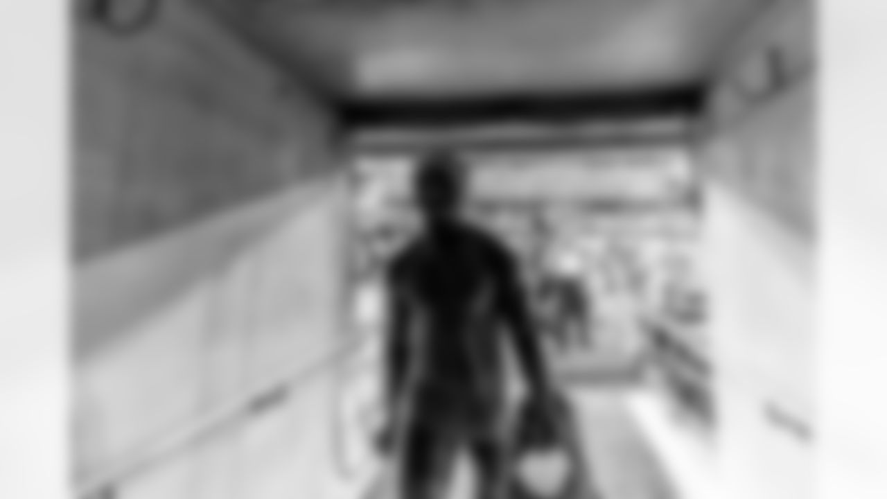 The Los Angeles Chargers play the Las Vegas Raiders on Sunday, September 8, 2024 at SoFi Stadium in Inglewood, CA.
[FINAL SCORE: LAC 22 - LV 10]