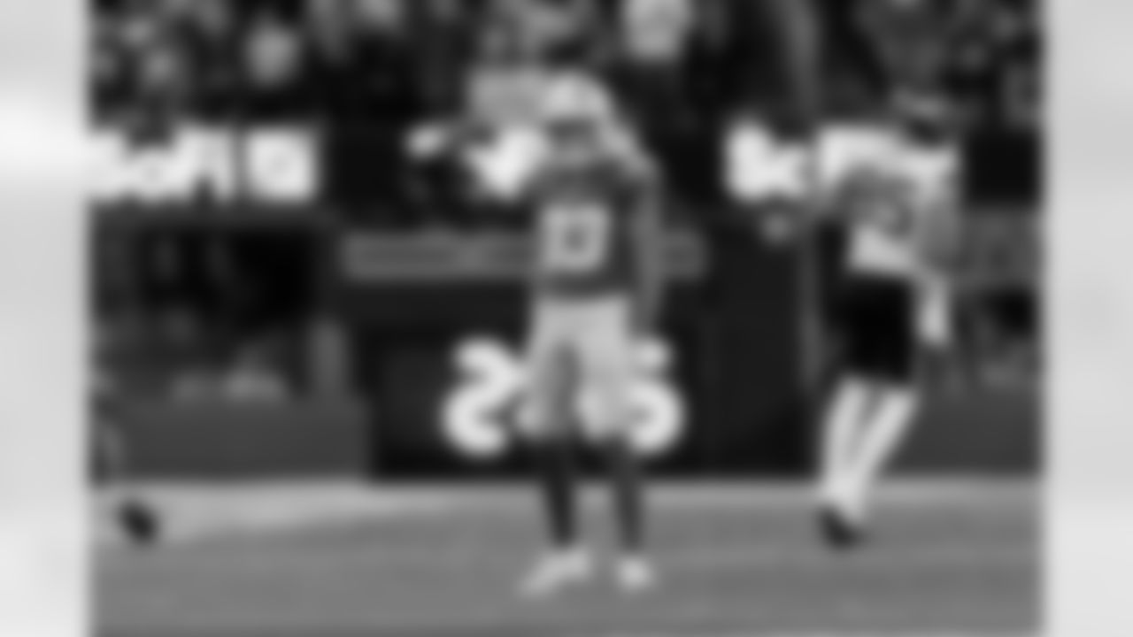 The Los Angeles Chargers play the Denver Broncos on Thursday, December 19, 2024 at SoFi Stadium in Inglewood, CA.
[FINAL SCORE: LAC 34 - DEN 27]