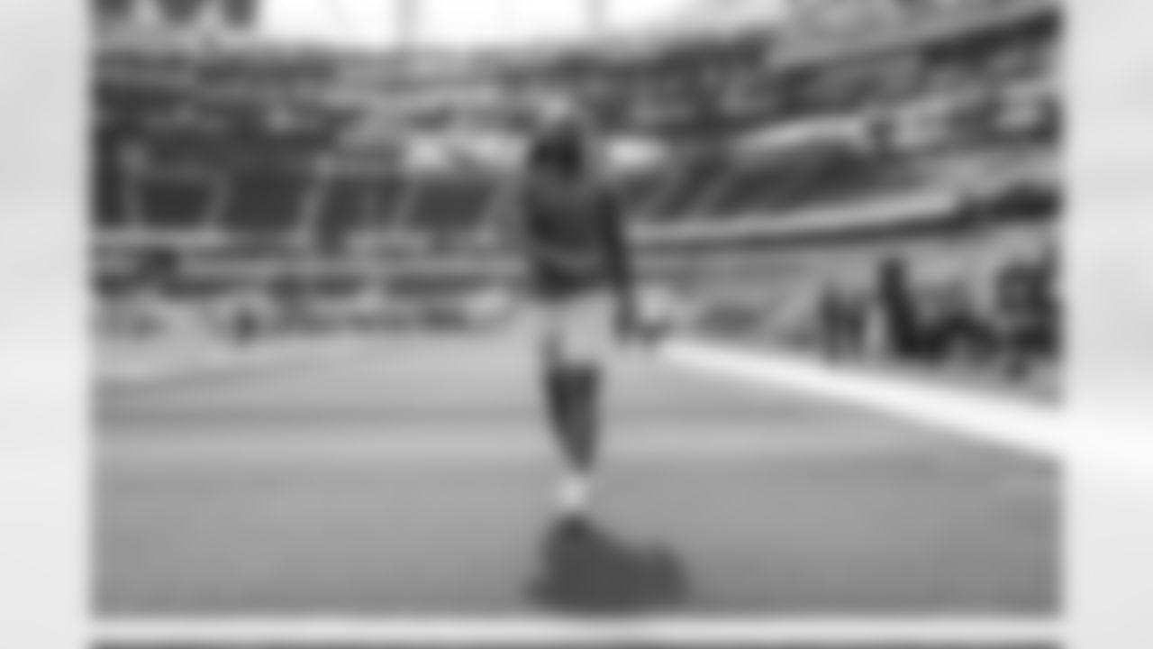 OLB Bud Dupree (48)