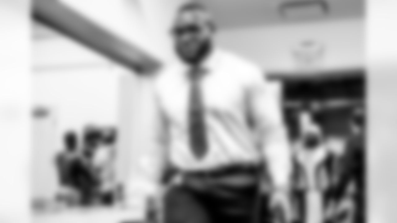 DL Da'Shawn Hand (91)