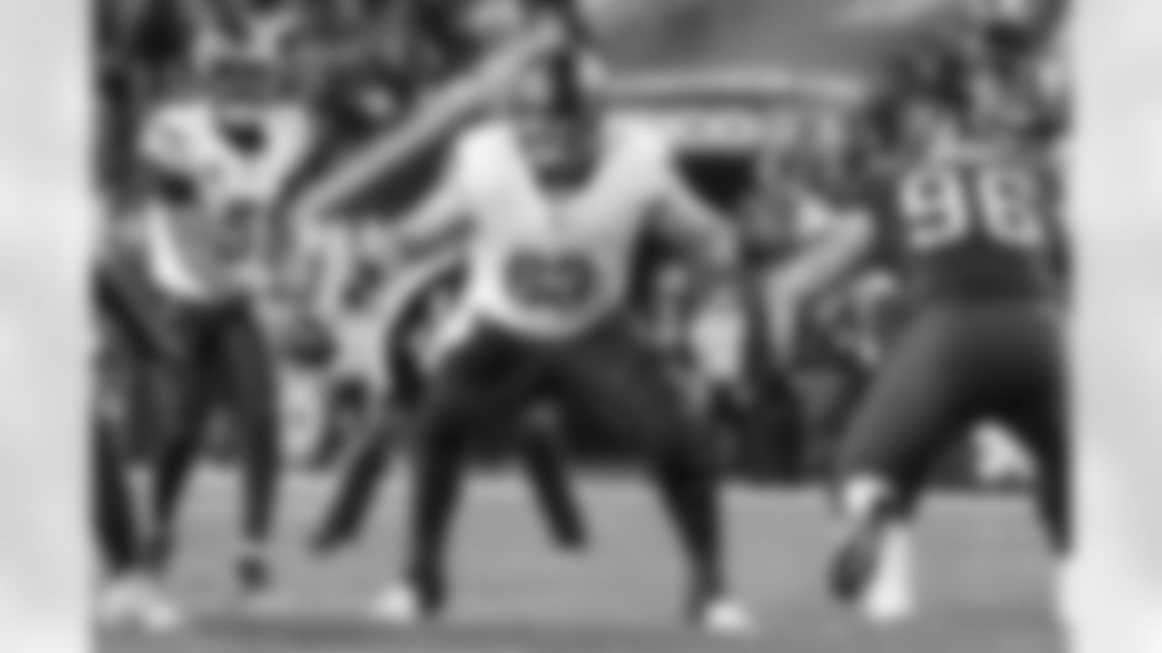 The Los Angeles Chargers signed center Tyler Biadasz.