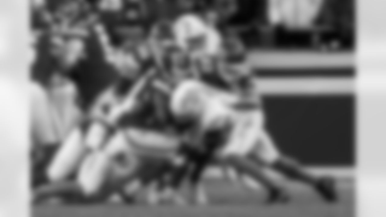 Check out the best shots from the Chargers Week 15 matchup against the Chiefs!